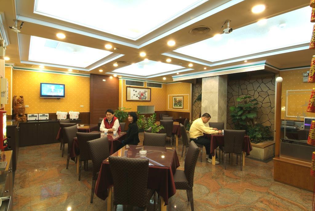 Golden Swallow Hotel Hsinchu City Exterior photo