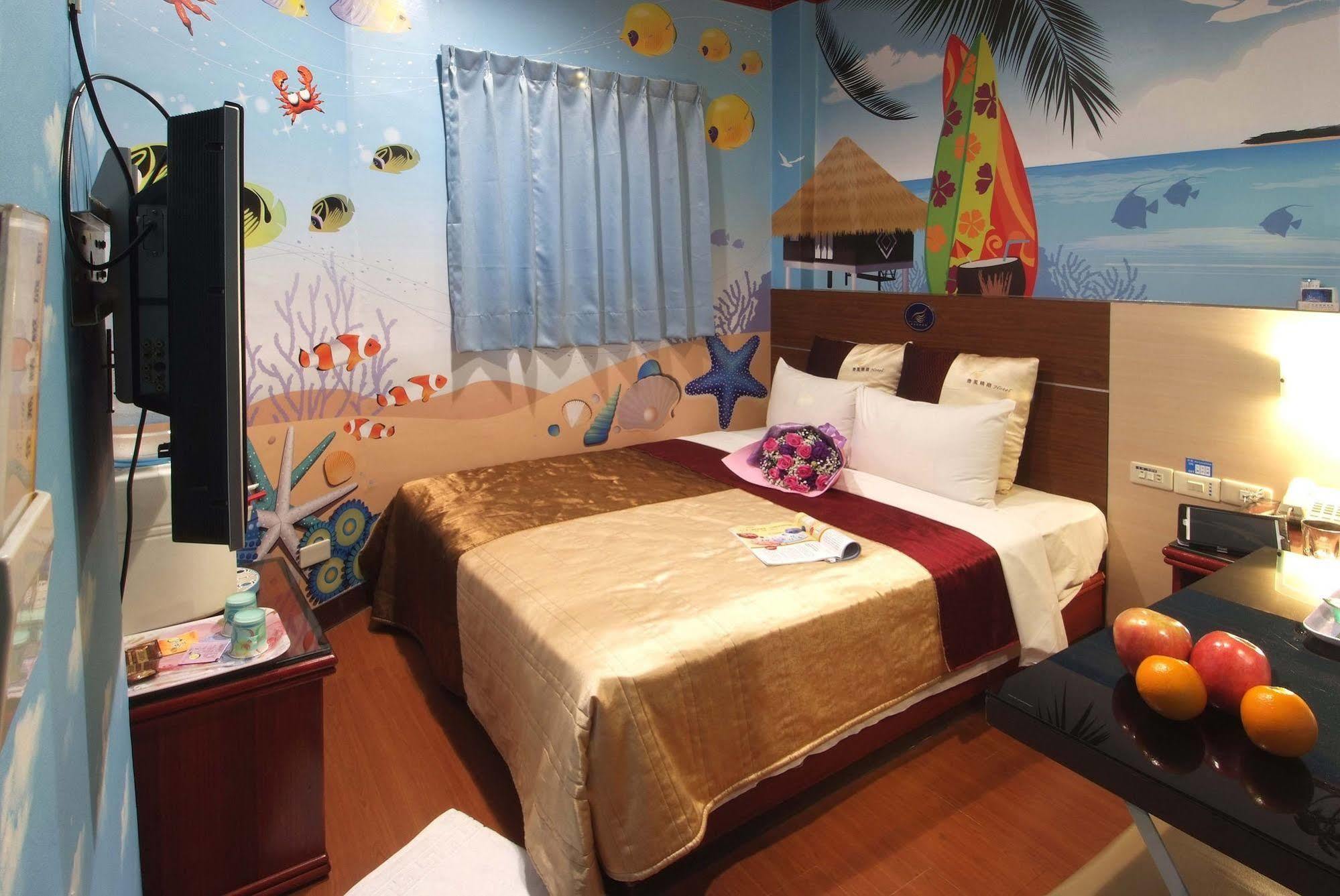 Golden Swallow Hotel Hsinchu City Exterior photo