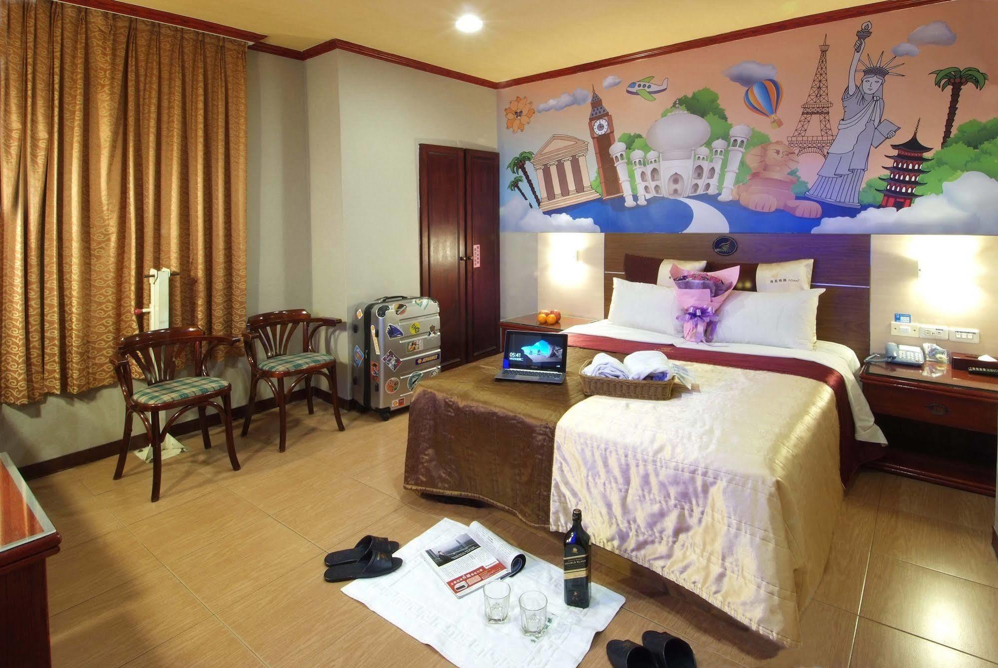 Golden Swallow Hotel Hsinchu City Exterior photo