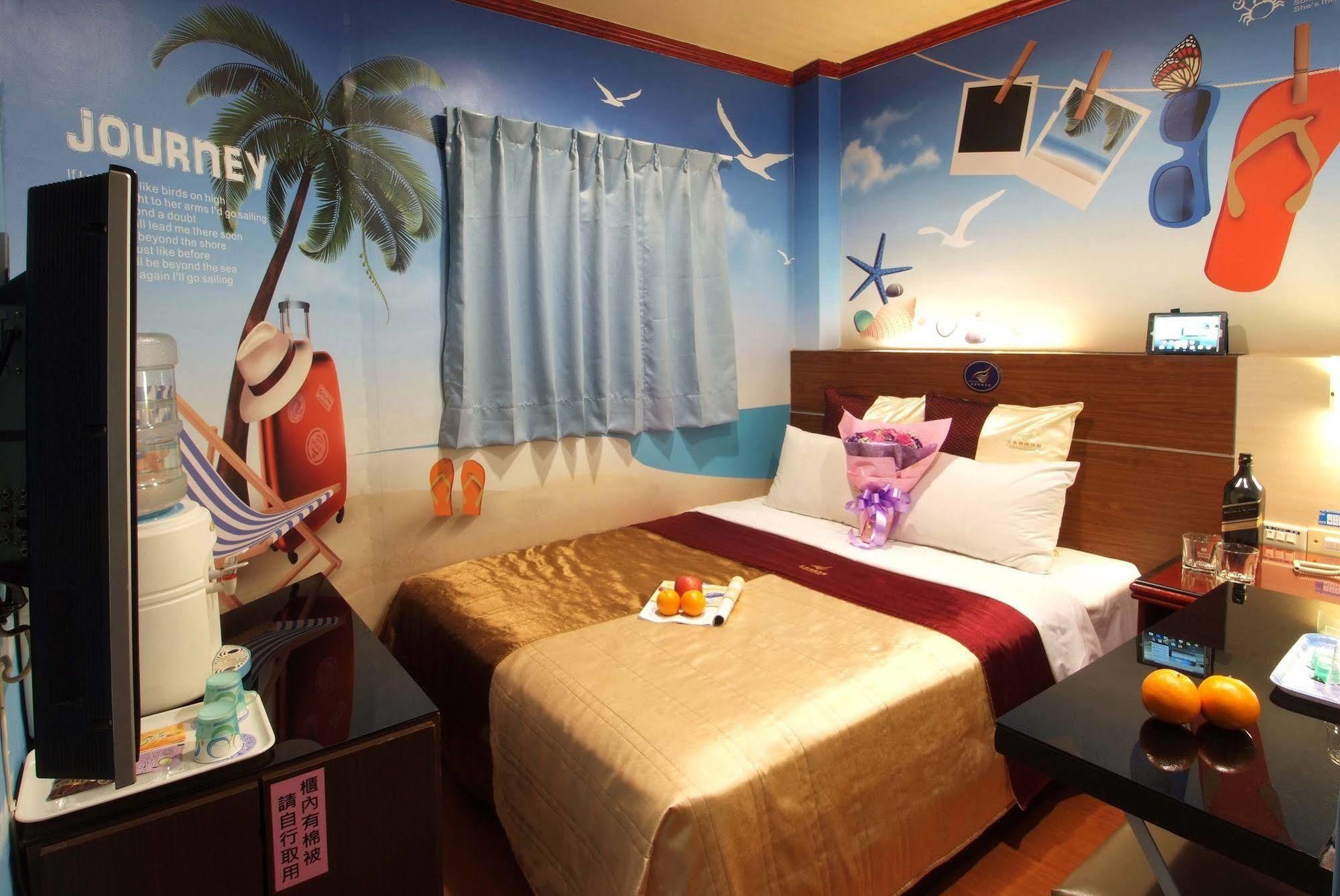 Golden Swallow Hotel Hsinchu City Exterior photo